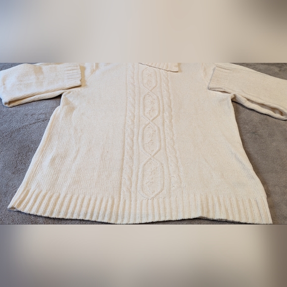 Tradition cream cowlneck sweater L - Picture 9 of 9